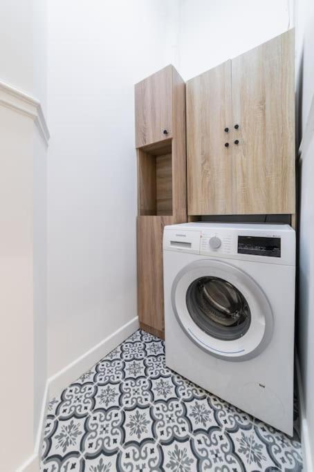 Haussmannian Apartment, Near Champs-Elysees Parigi Esterno foto