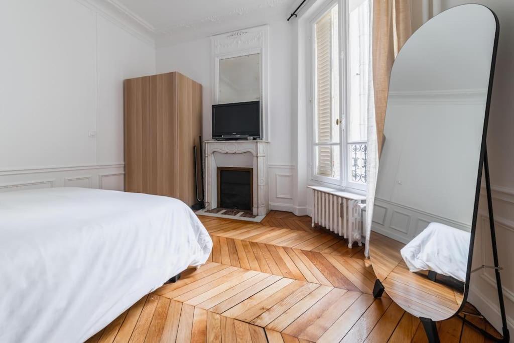 Haussmannian Apartment, Near Champs-Elysees Parigi Esterno foto